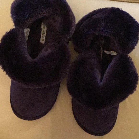 purple fur slippers